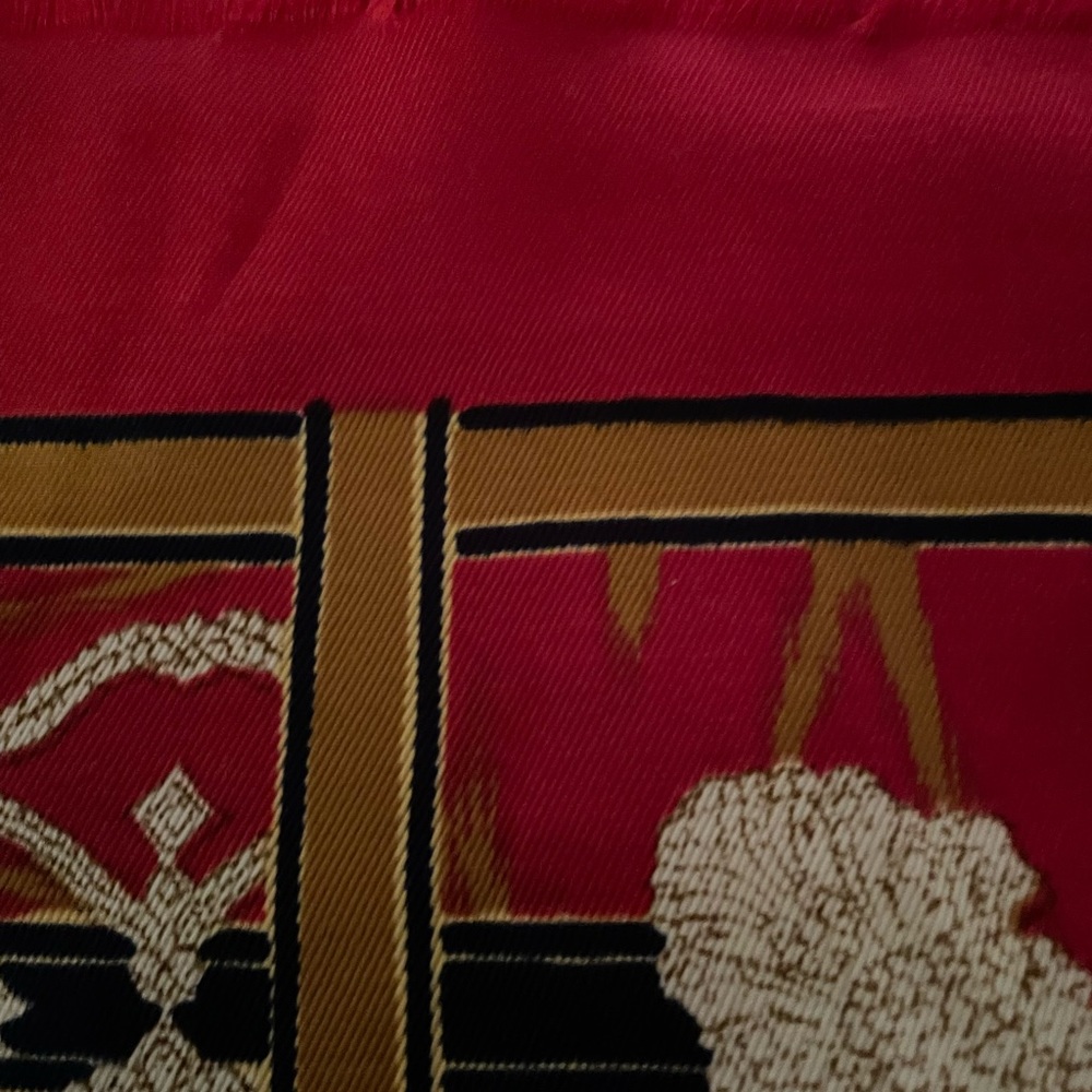 Scarf - Picture 6 of 9